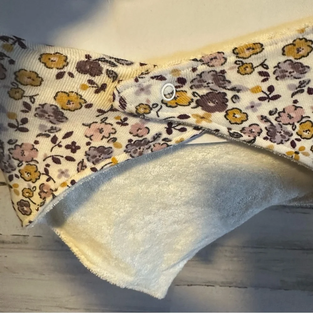 Baby Bib Bandana Flowers NEW